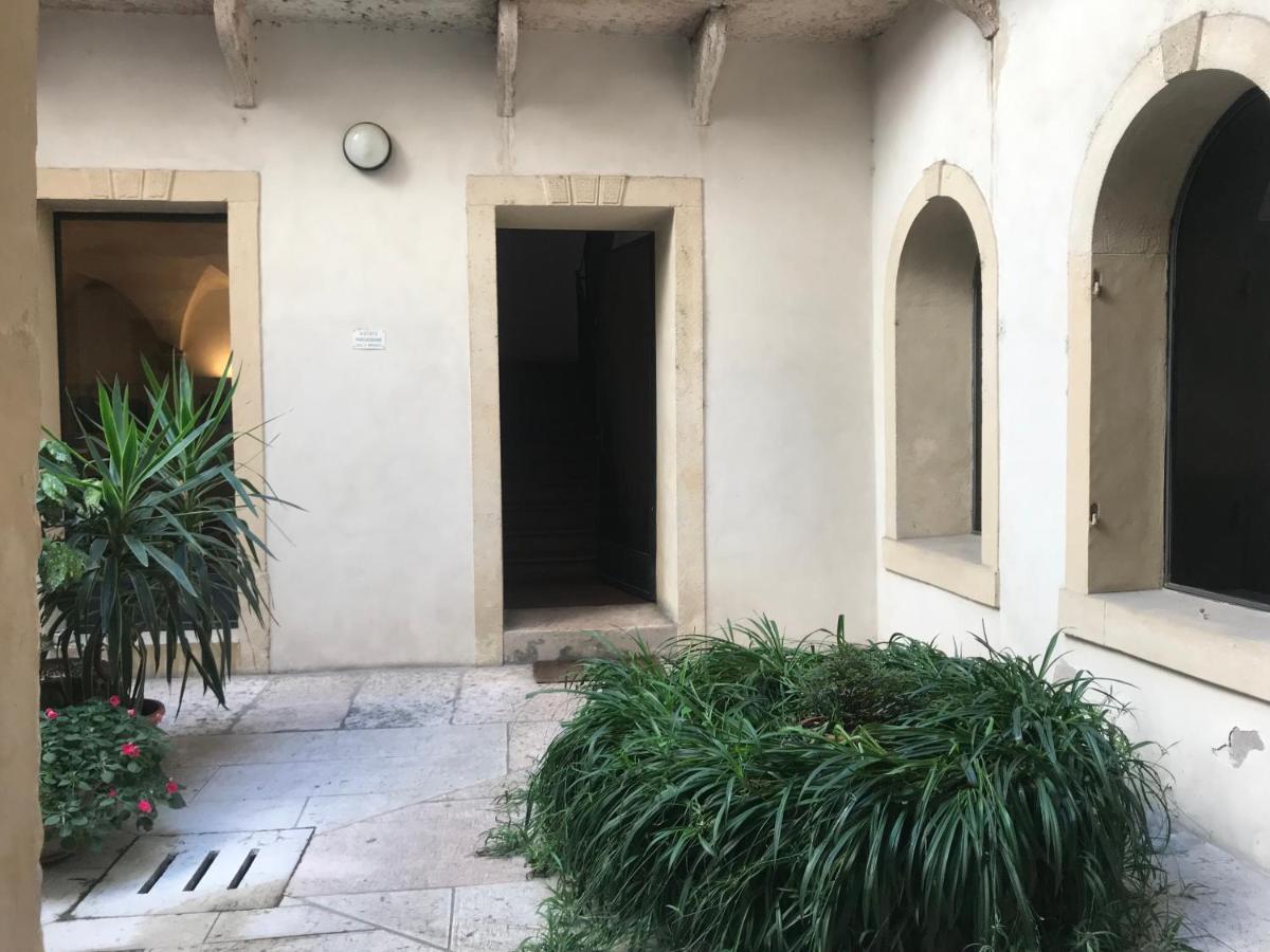 Palazzo Della Torre Room Verona Exteriör bild